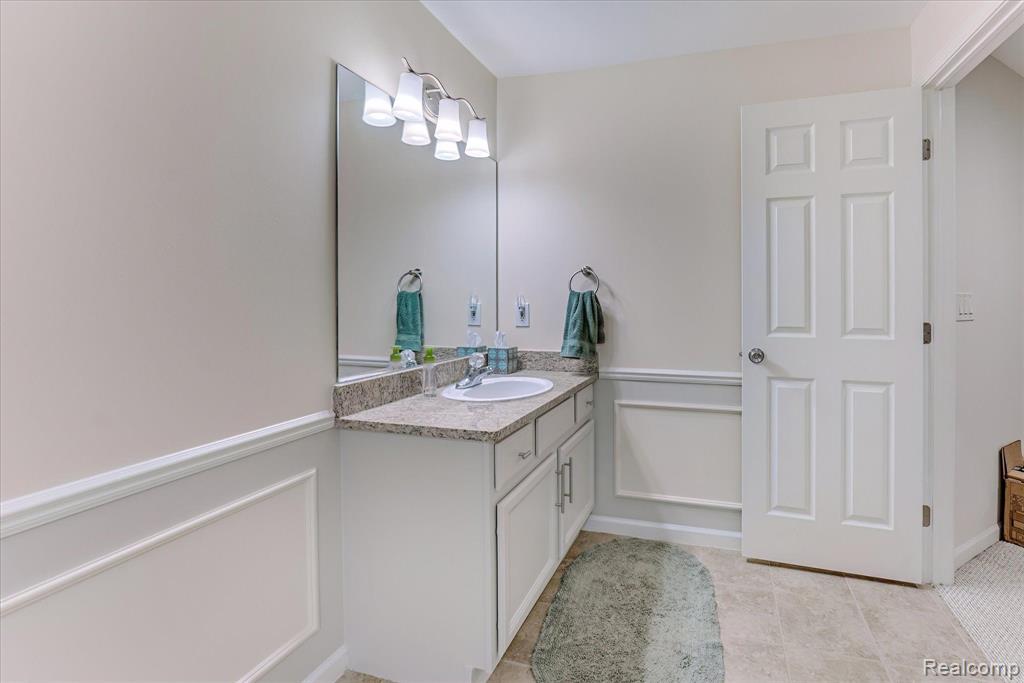 6522 SCENIC PINES, Clarkston, MI — Photo 48