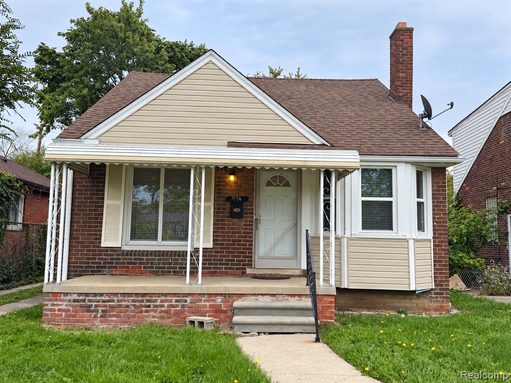 19742 Whitcomb Street, Detroit, MI 48235