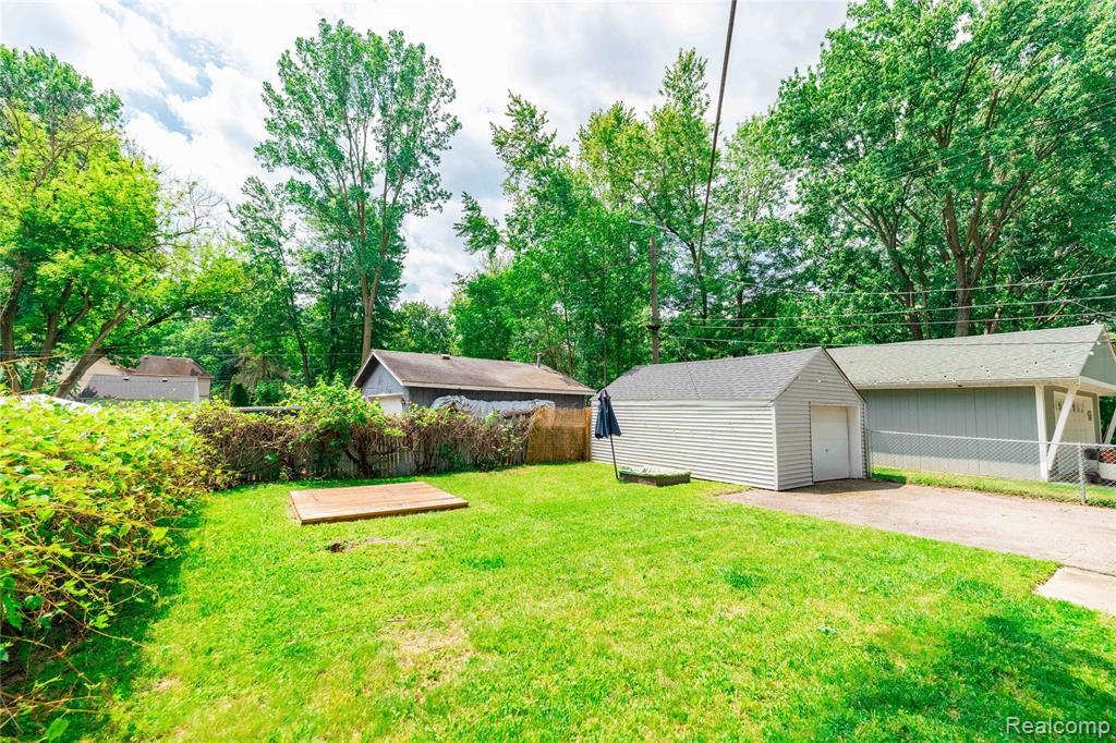 8729 Bellevue Road, Grosse Ile, MI 48138 — Photo 27