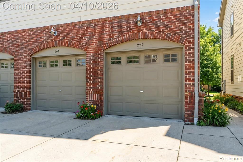 203 Jotham Avenue, Auburn Hills, MI 48326 — Photo 5