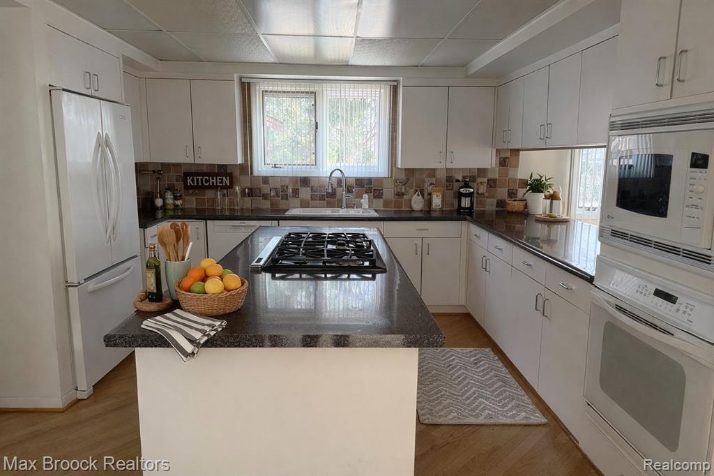 4623 Patrick Road, West Bloomfield, MI — Photo 5