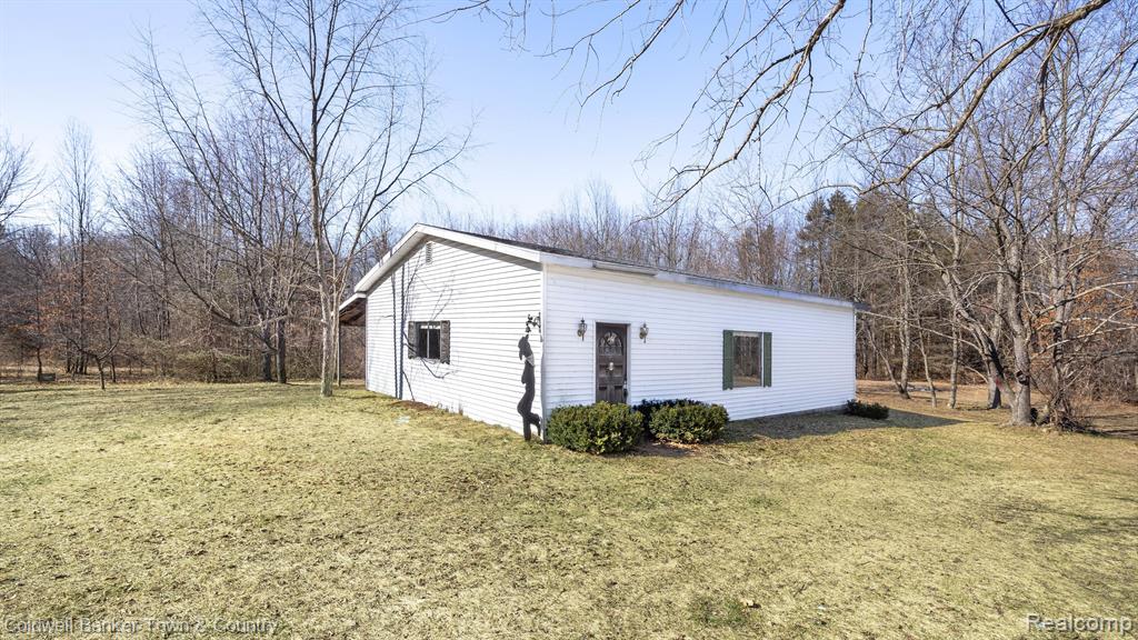 5427 OAK GROVE Road, Howell, MI 48855 — Photo 59