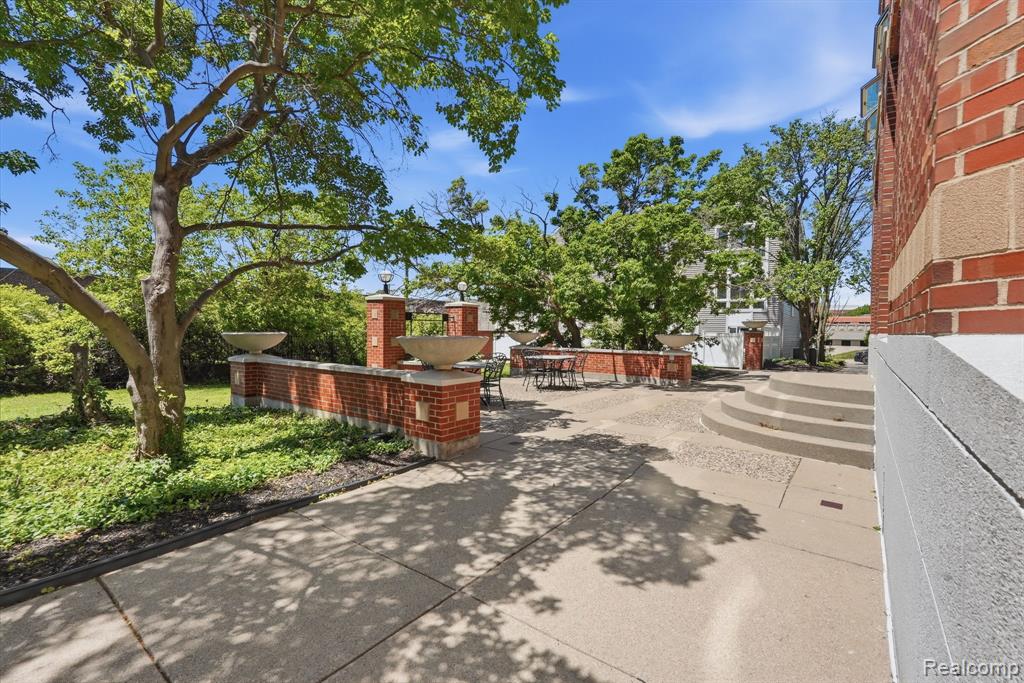 3320 Spinnaker Lane, 7A, Detroit, MI 48207 — Photo 18