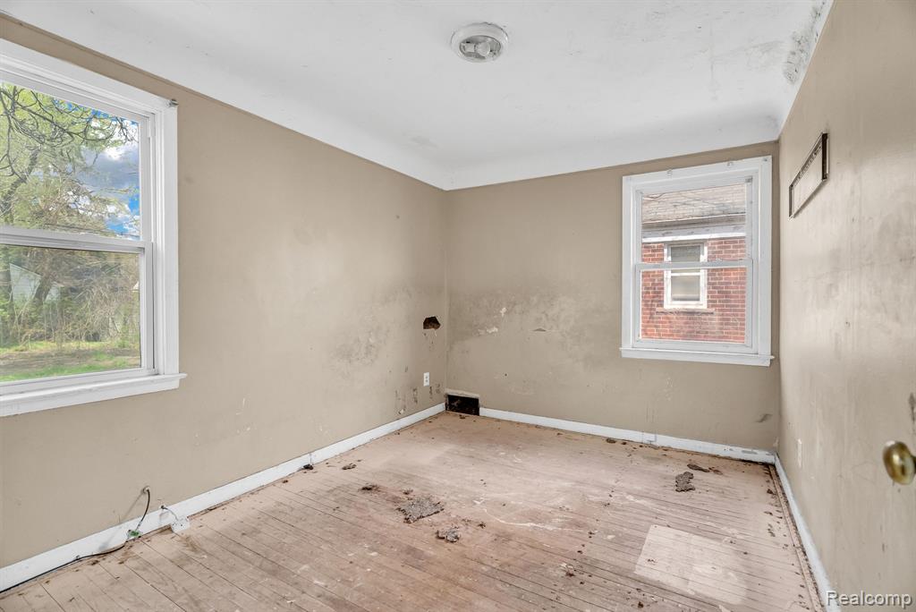 18505 Ashton Avenue, Detroit, MI 48219 — Photo 19