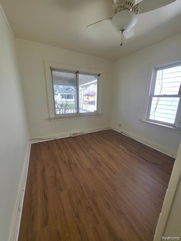 843 Ossington Avenue, Flint, MI 48507 — Photo 3
