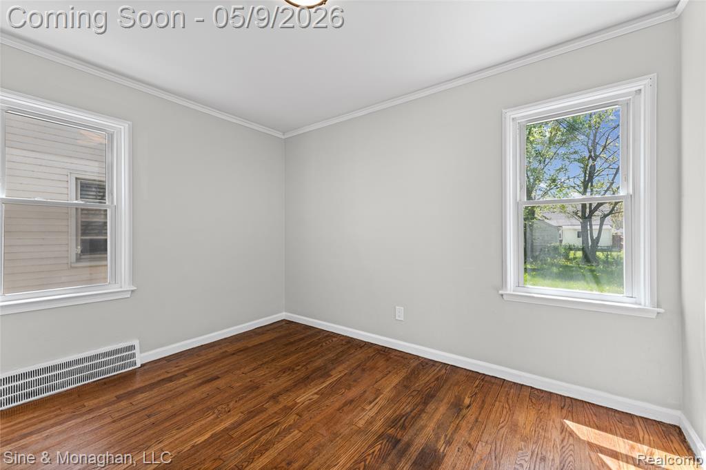 8845 Canyon Street, Grosse Pointe, MI 48236 — Photo 14