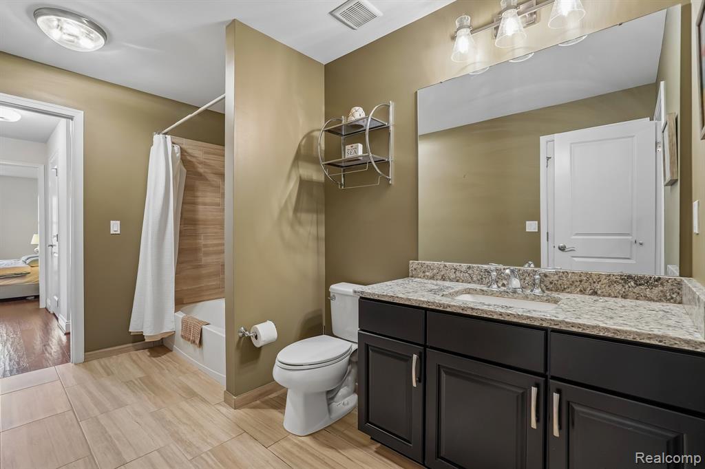 42832 Cardinal Way, Novi, MI — Photo 27