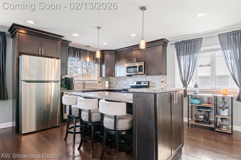 42011 Brentwood Drive, Plymouth, MI 48170 — Photo 11