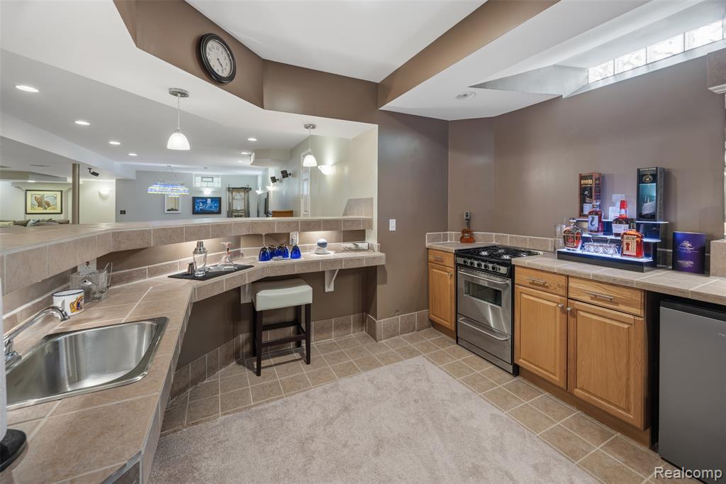 47041 Hidden River Circle N, Canton, MI 48188 — Photo 38