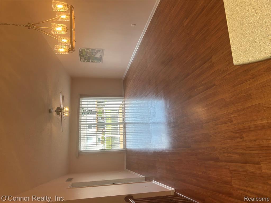 830 Crystal Lane, Marysville, MI 48040 — Photo 6