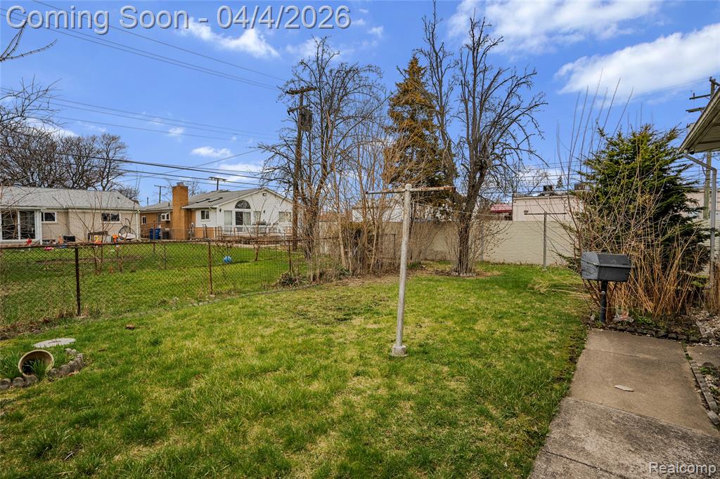 7117 N Evangeline Street, Dearborn Heights, MI 48127 — Photo 34