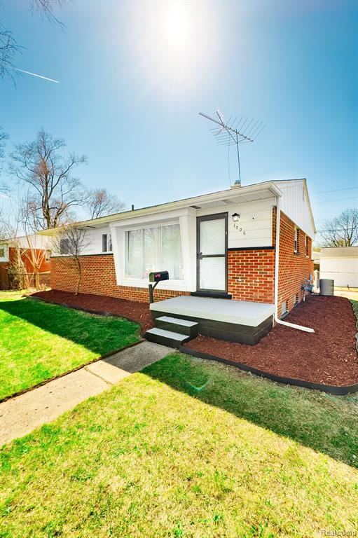 1006 ZEPHYR Street, Ypsilanti, MI 48198 — Photo 26