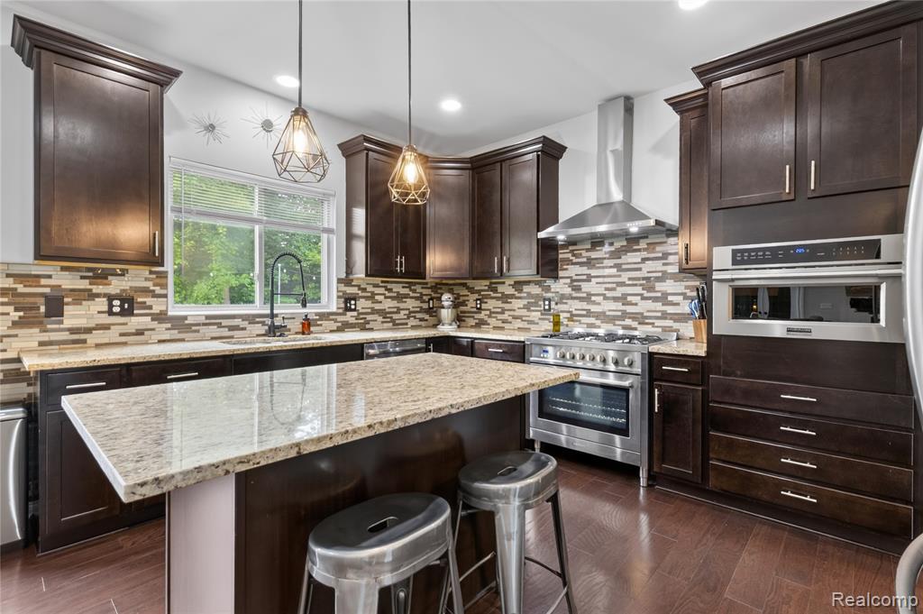 9665 Windsor Lane, Clarkston, MI 48348 — Photo 18