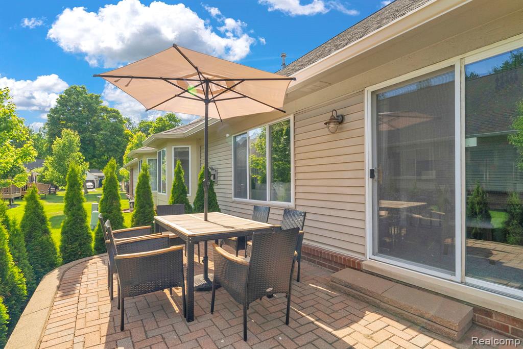5610 Ortman Drive, Sterling Heights, MI 48314 — Photo 48