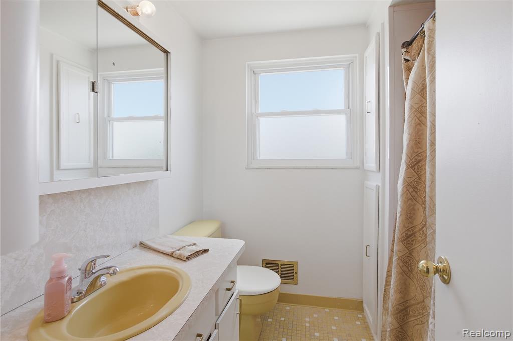 4171 Rose Mary Drive, Sterling Heights, MI 48310 — Photo 28