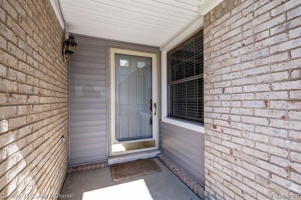 41898 RIVERWOOD Court, Canton, MI 48187 — Photo 4
