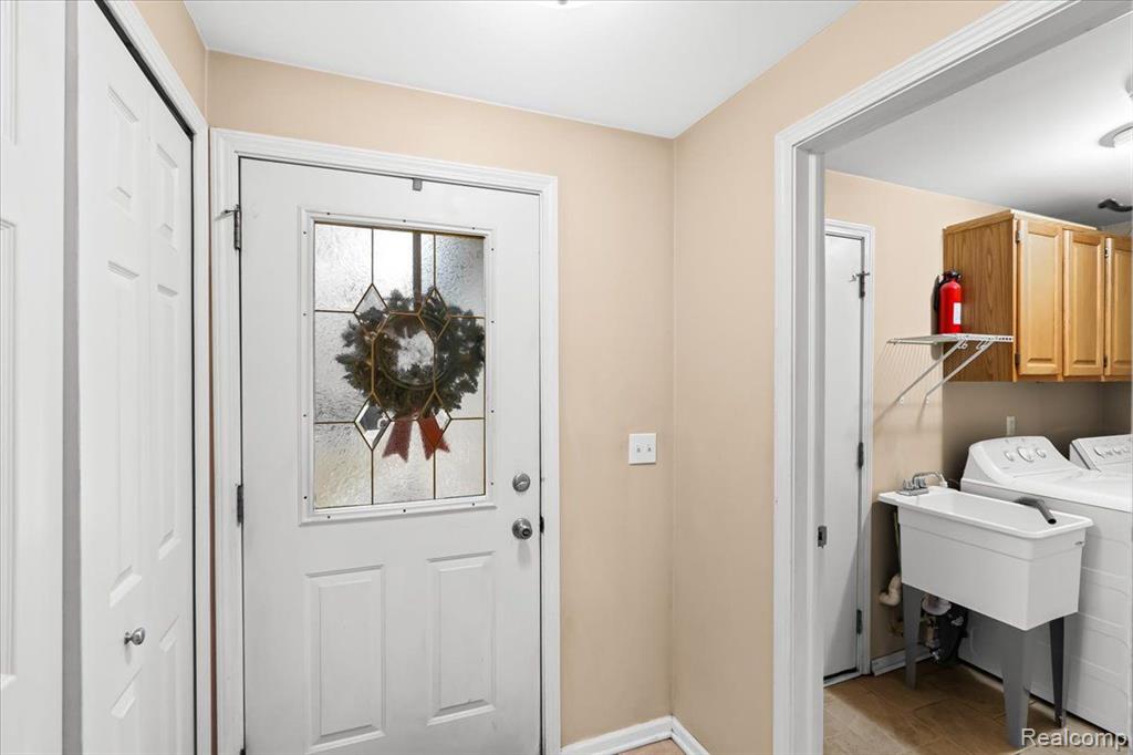 3864 HUNTERS WAY, Canton, MI 48188 — Photo 5