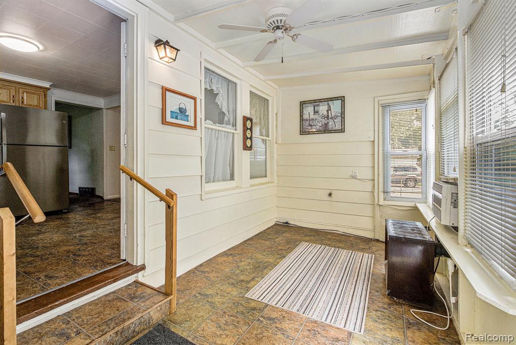 708 E CROSS Street, Ypsilanti, MI 48198 — Photo 10