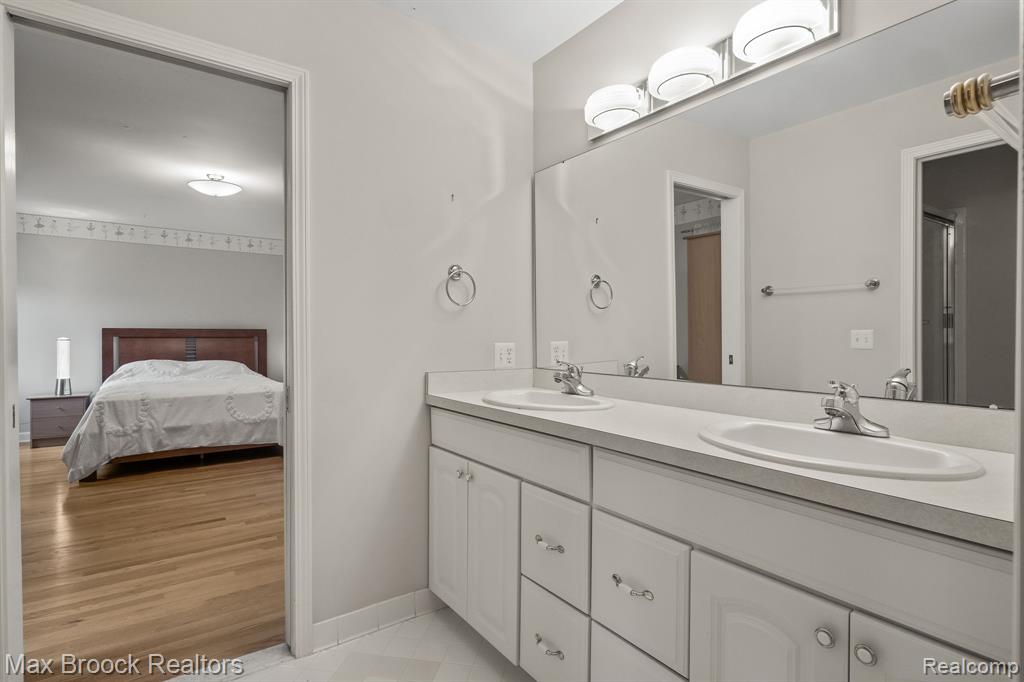 519 Hawksmoore Drive, Clarkston, MI 48348 — Photo 34