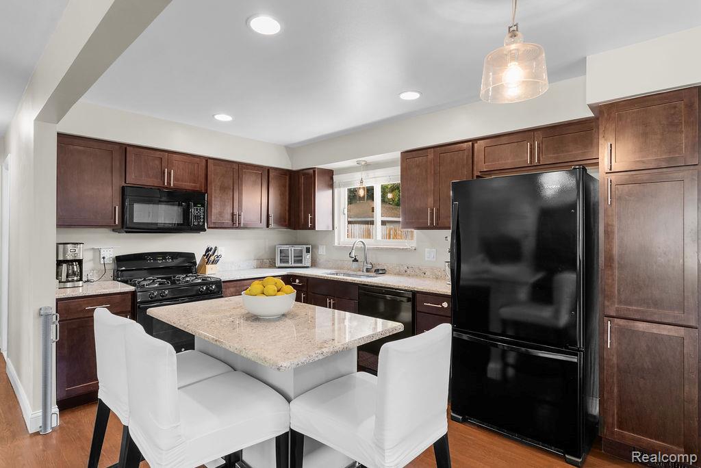 4588 Fenwick Drive, Warren, MI 48092 — Photo 12
