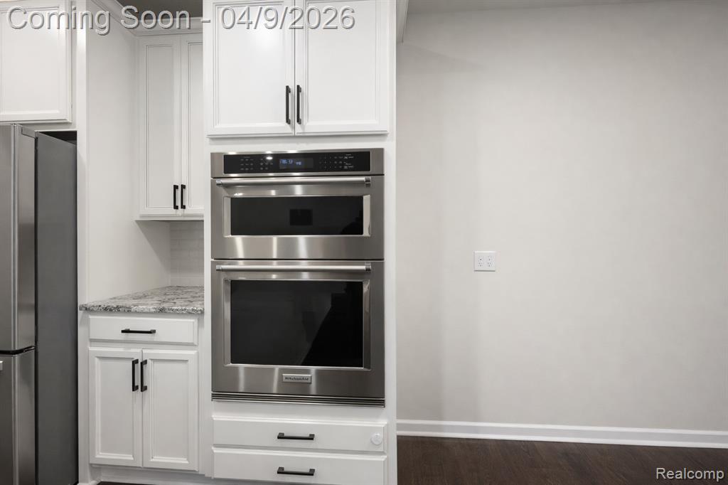 4807 Glenora Drive, Lake Orion, MI — Photo 10