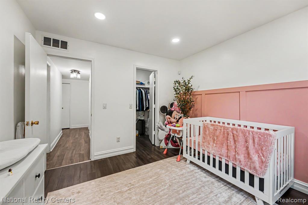 45277 Universal Court, Utica, MI 48317 — Photo 11