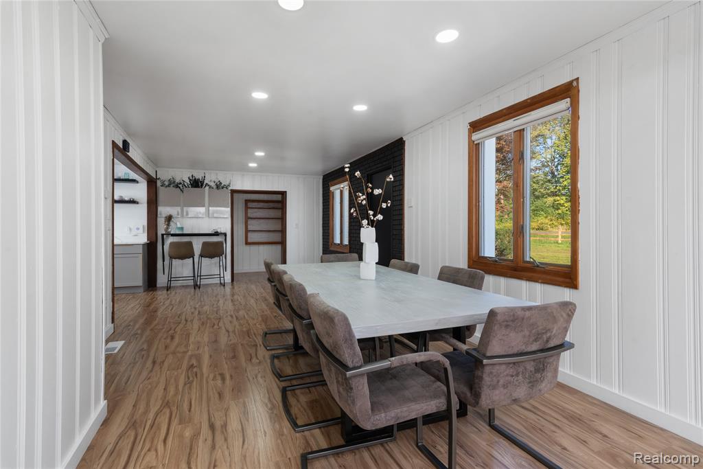 6810 N Territorial Road, Plymouth, MI, 48170