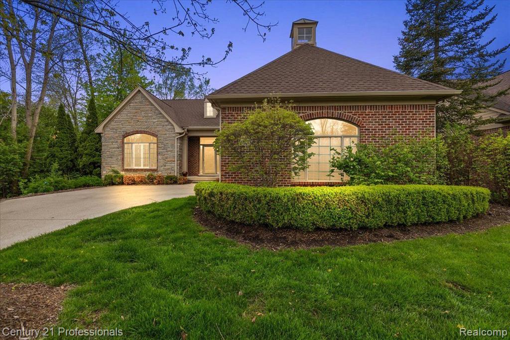 4735 OAKHURST RIDGE Road, Clarkston, MI 48348 — Photo 3