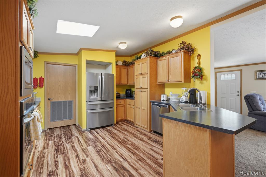 11784 Stoneridge Court, South Lyon, MI 48178 — Photo 10