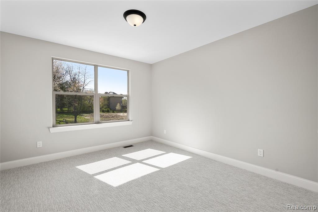 56270 Stone Falcon E, Shelby Twp, MI 48316 — Photo 26