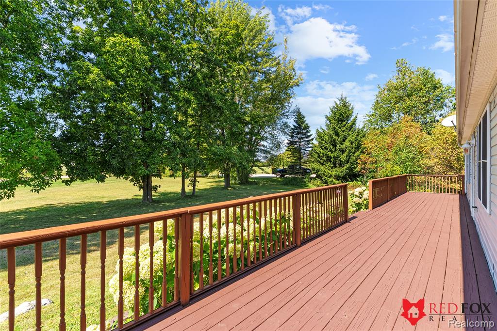 386 Meadowview Drive, Attica, MI 48412 — Photo 6