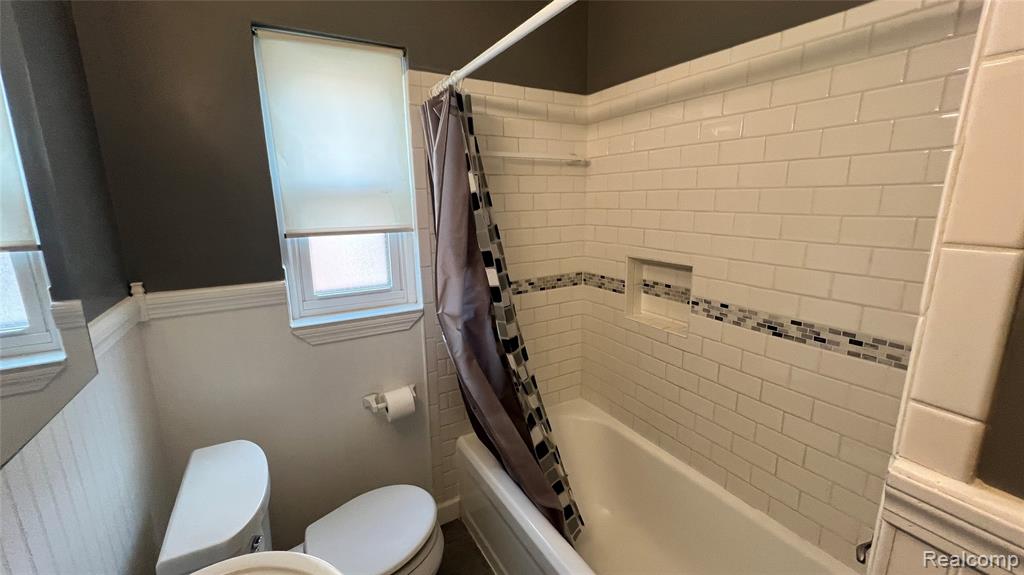 10185 Beaconsfield Street, Detroit, MI 48224 — Photo 5