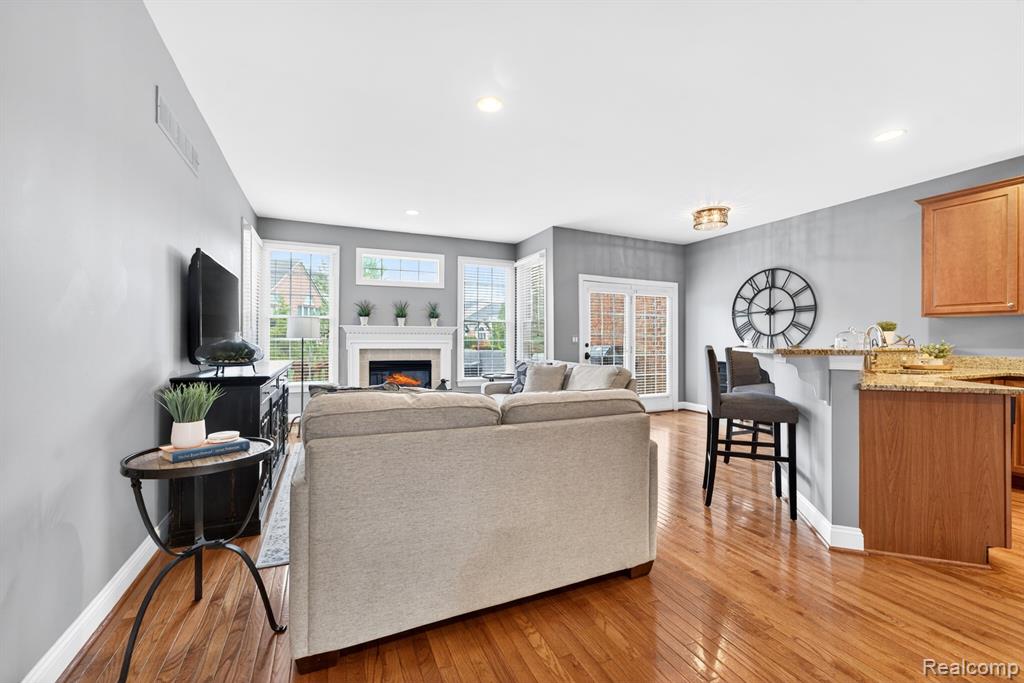 44872 Broadmoor Circle S, Northville, MI 48168 — Photo 11