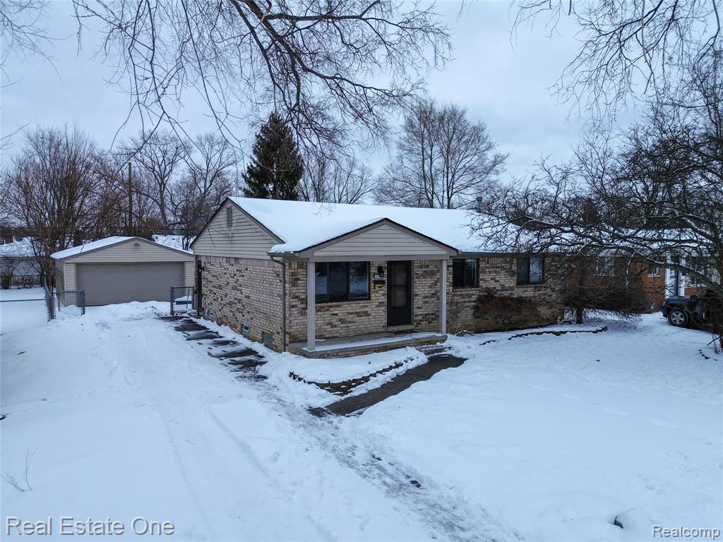 8422 Robindale Avenue, Dearborn Heights, MI 48127 — Photo 36