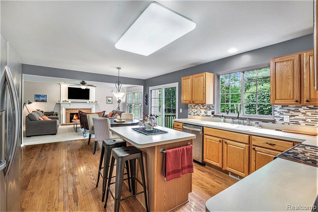 9164 Parkside Drive, Grand Blanc, MI 48439 — Photo 9