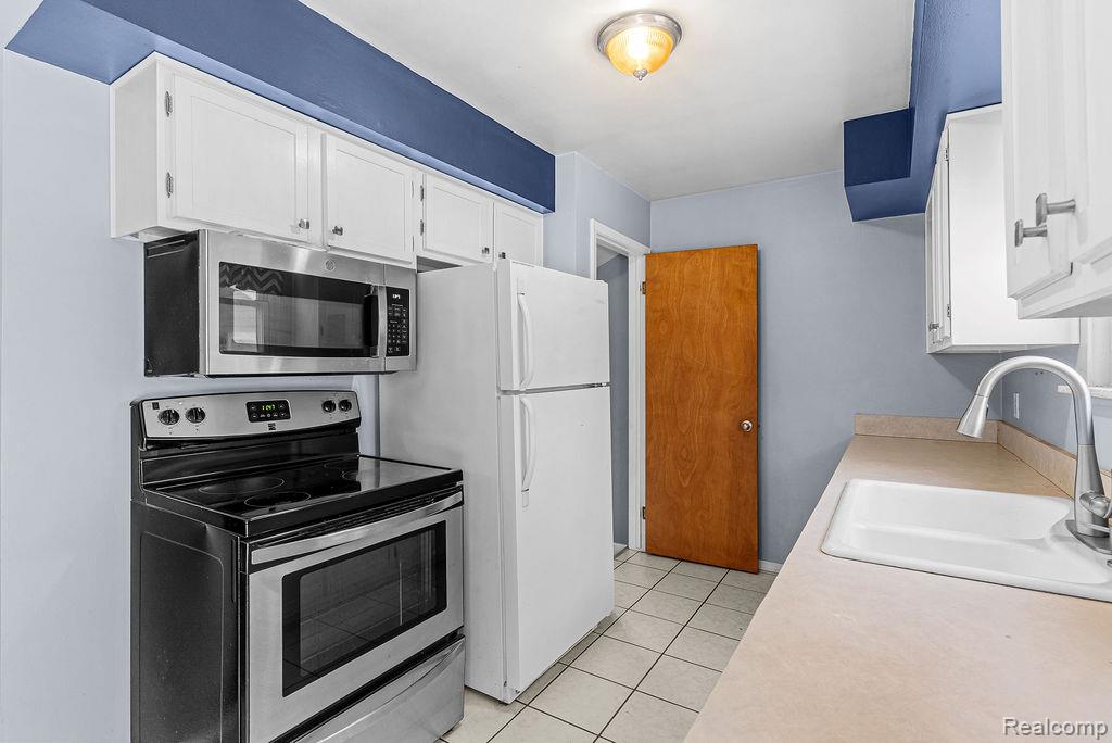 4277 Ashlawn Drive, Flint, MI 48507 — Photo 14