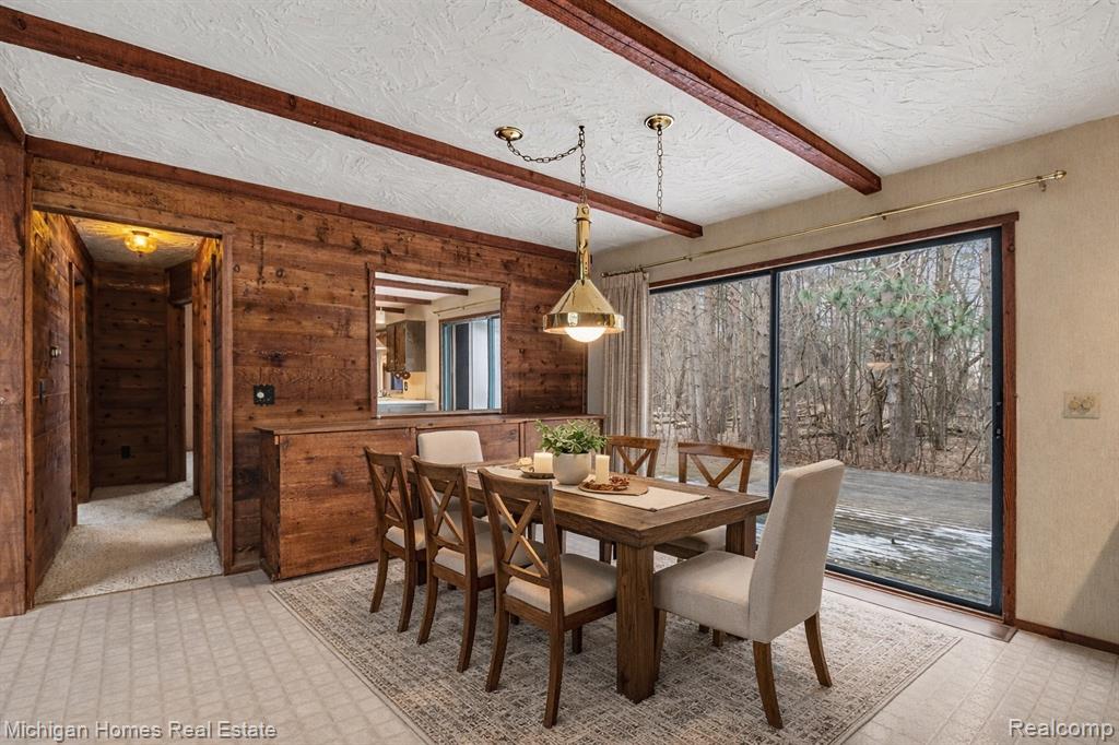 885 Rustic Village Lane, Lake Orion, MI 48362 — Photo 6