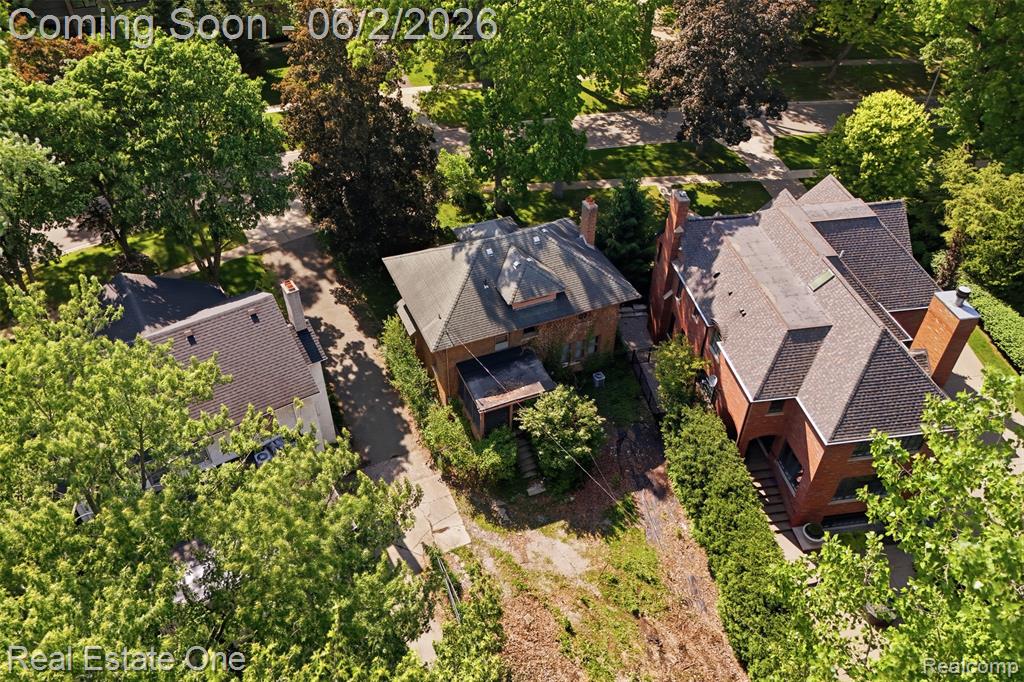 8606 Hendrie Boulevard, Huntington Woods, MI — Photo 37