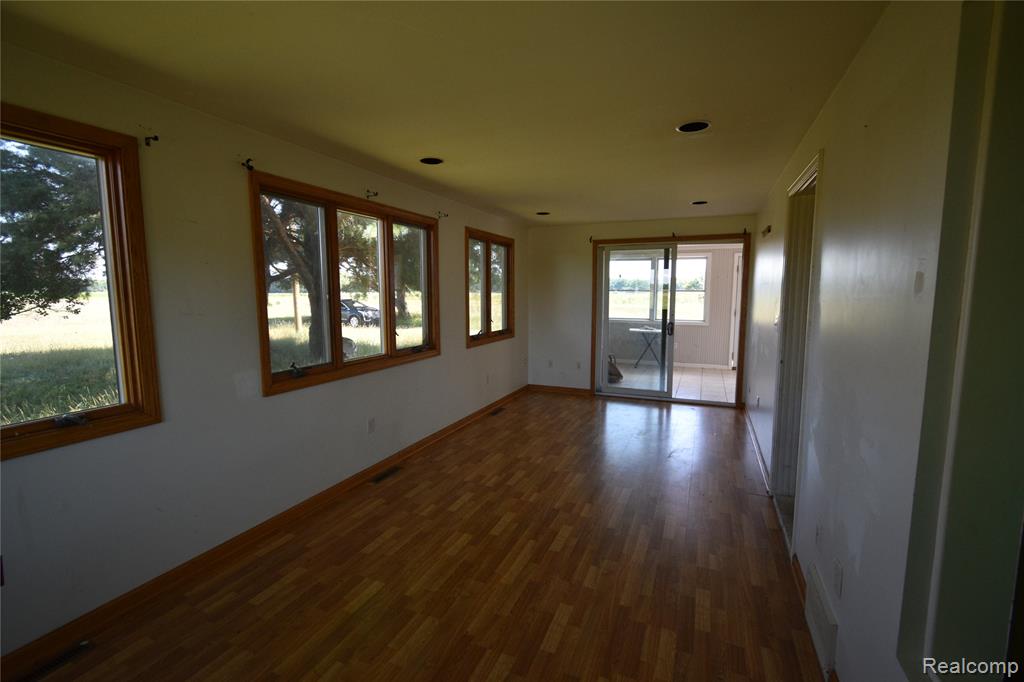 22735 Ederer Road, Merrill, MI 48637 — Photo 6