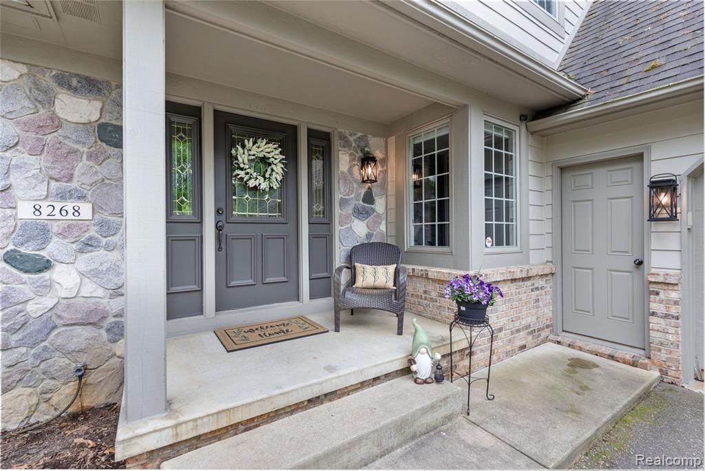 8268 Pine Lake Drive, Davisburg, MI 48350 — Photo 9