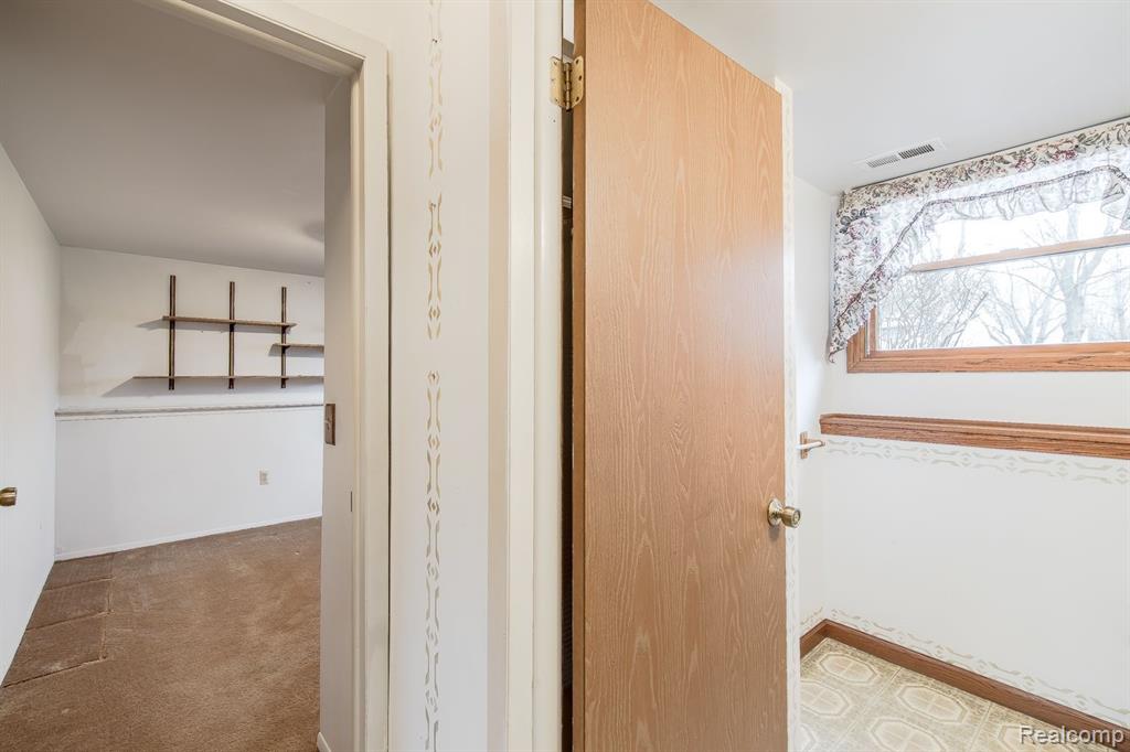 5126 OLD COVE Road, Clarkston, MI — Photo 22
