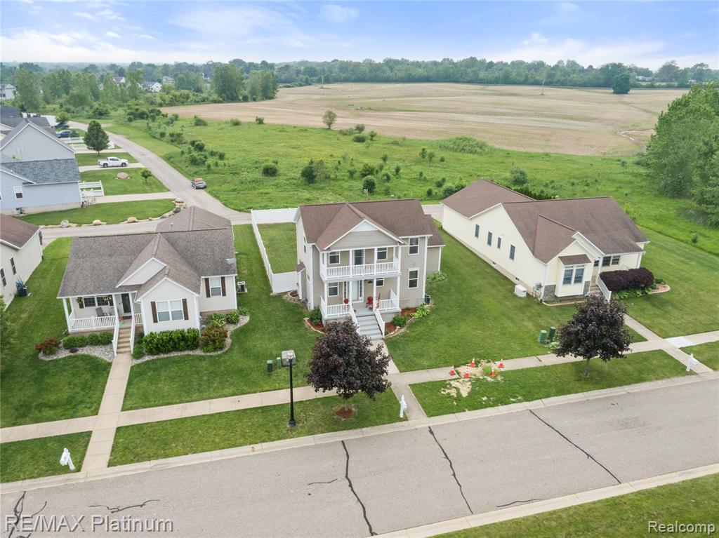 6327 Saint Charles Pass, Swartz Creek, MI 48473 — Photo 4