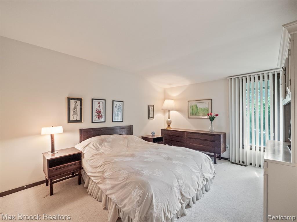 7448 STONY RIVER Court, Bloomfield Hills, MI 48301 — Photo 13