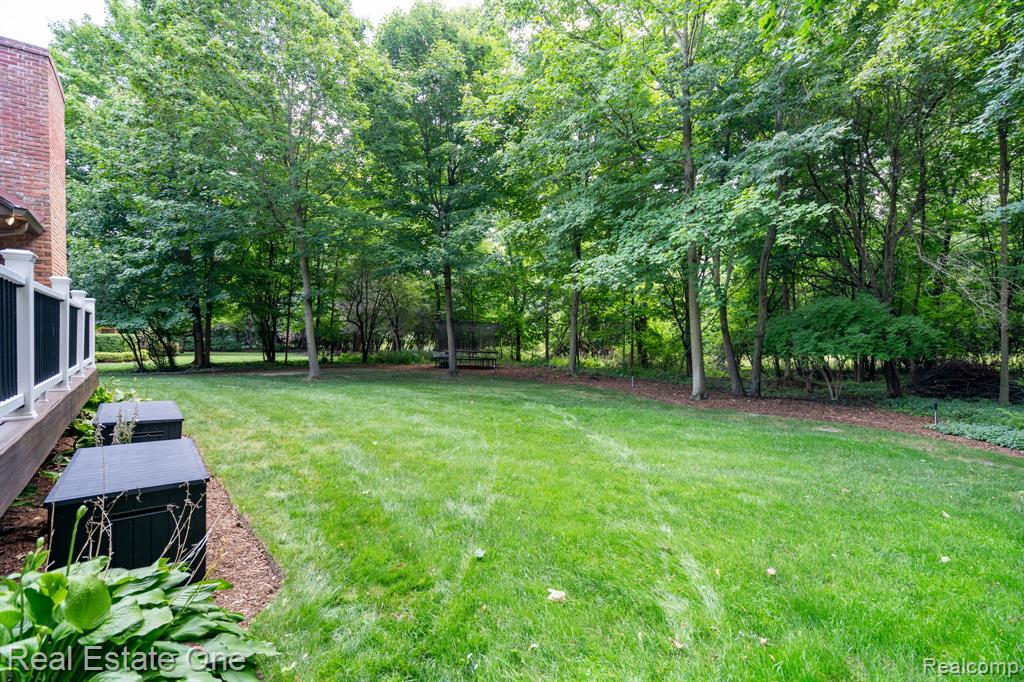 4794 RIVERS EDGE Drive, Troy, MI 48098 — Photo 51