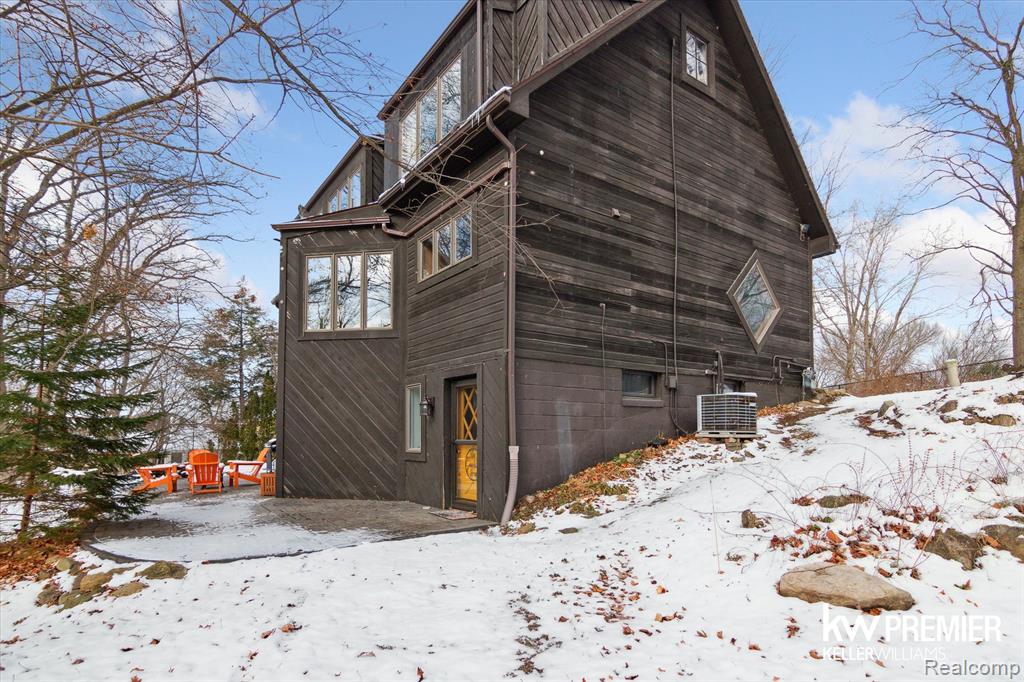 897 Annie Lang Drive, Milford, MI 48381 — Photo 47