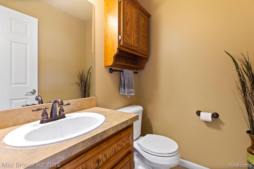 52449 ROBINS NEST Drive, Chesterfield, MI 48047 — Photo 14