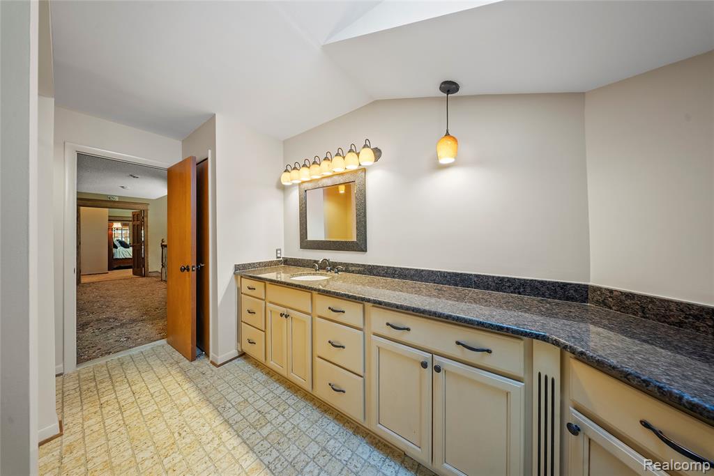 8931 Bridge Road, Grosse Ile, MI 48138 — Photo 33