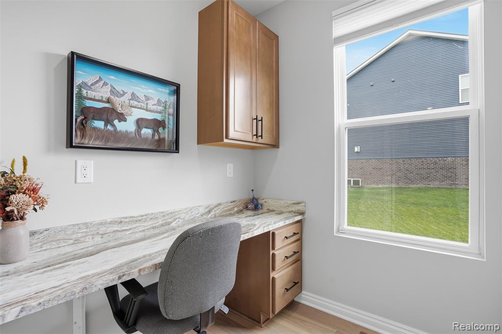 6111 Kingsley Court, Clarkston, MI — Photo 18