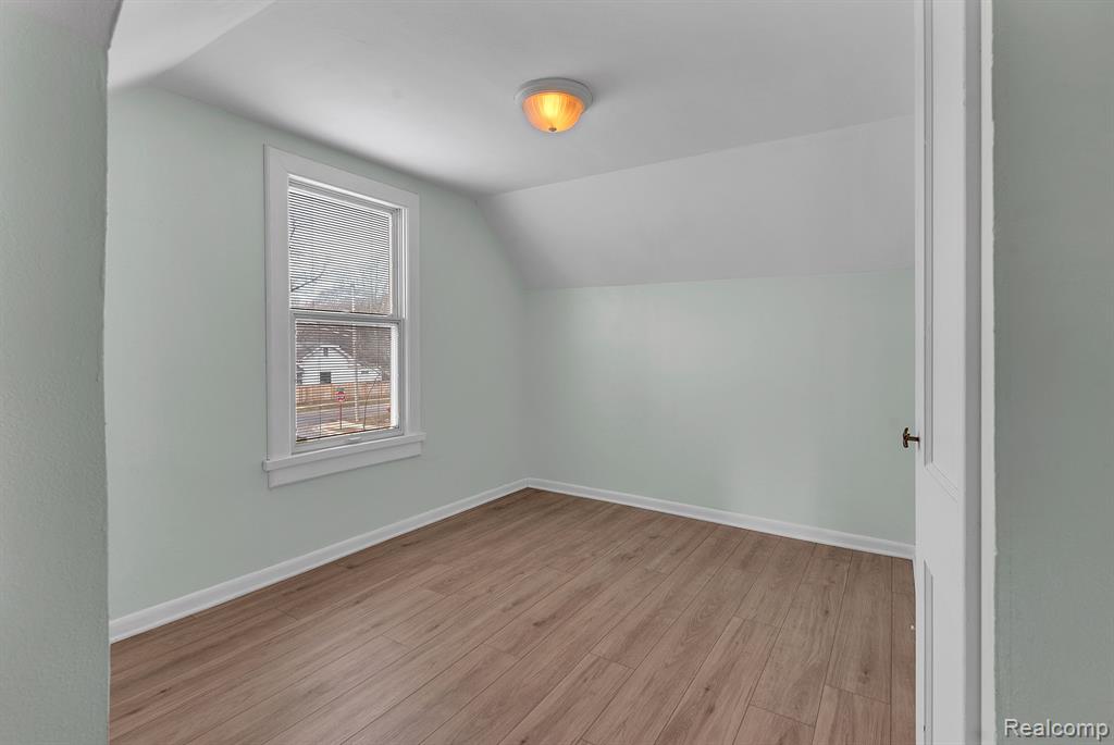 534 E CAMBOURNE Street, Ferndale, MI 48220 — Photo 19