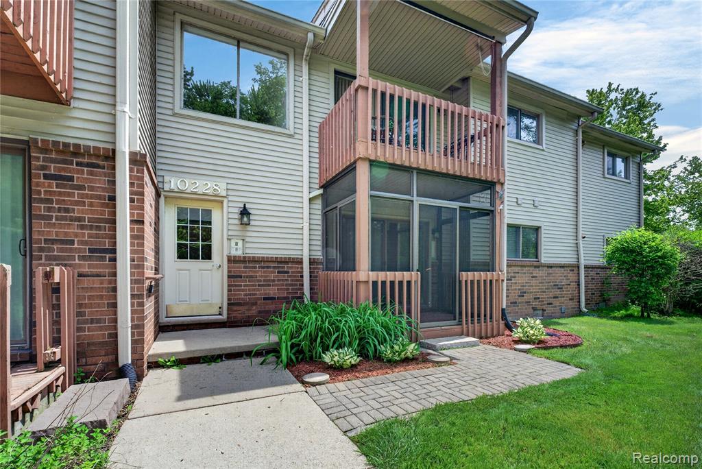 10228 Nancys Boulevard, Grosse Ile, MI 48138 — Photo 33